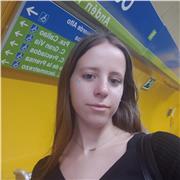 Estudiante universitaria con disponibilidad para dar clases particulares.